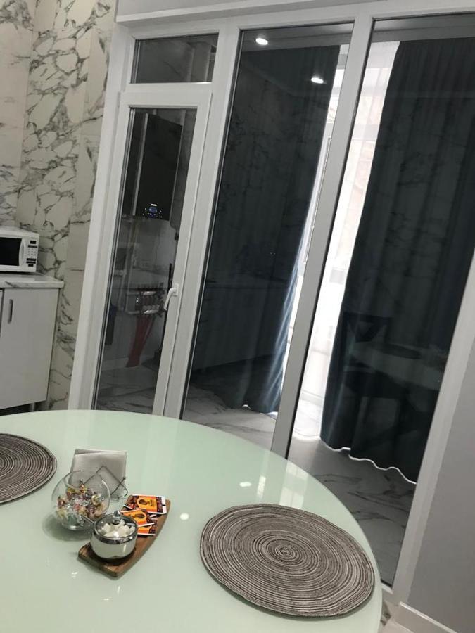 Люкс Апартаменты На Назарбаева Uralsk Dış mekan fotoğraf