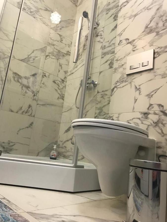 Люкс Апартаменты На Назарбаева Uralsk Dış mekan fotoğraf